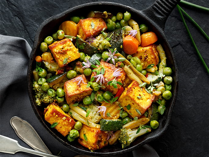 Plat de légumes colorés